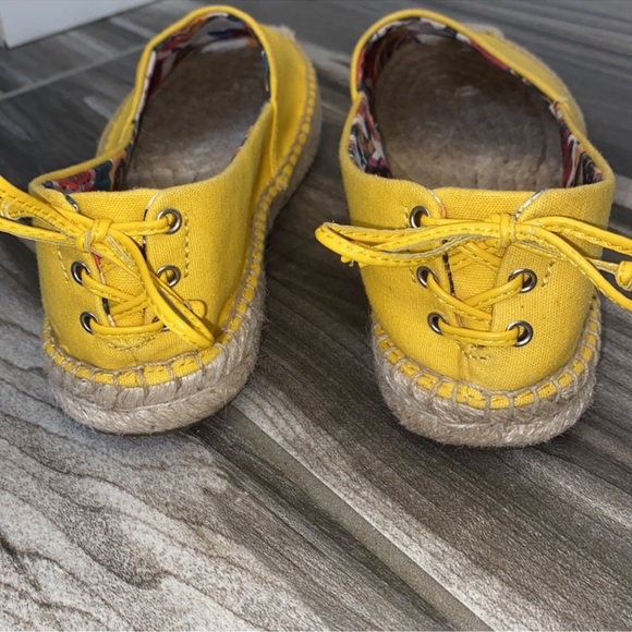 Vera Bradley Lace-back Espadrilles - Picture 11 of 15